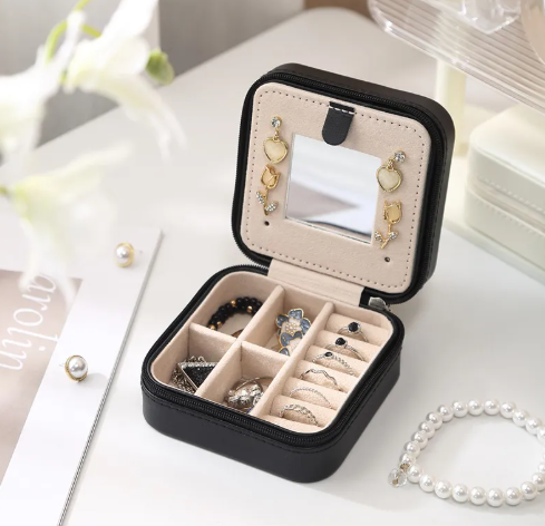 Pocket Luxe Jewelry Case